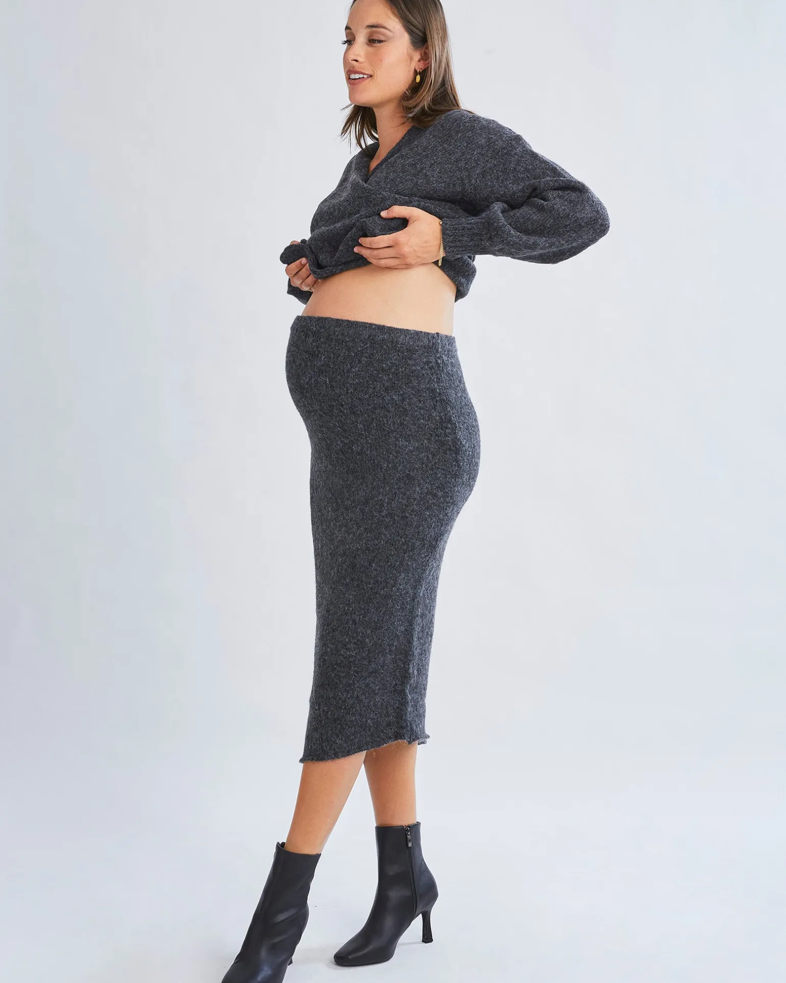 Amélie's Enchanting Allure Asymmetrical Knit Midi Skirt -Charcoal