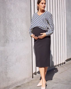 Ashley Geometric Wave-Print V-Neck Long-Sleeve Blouse