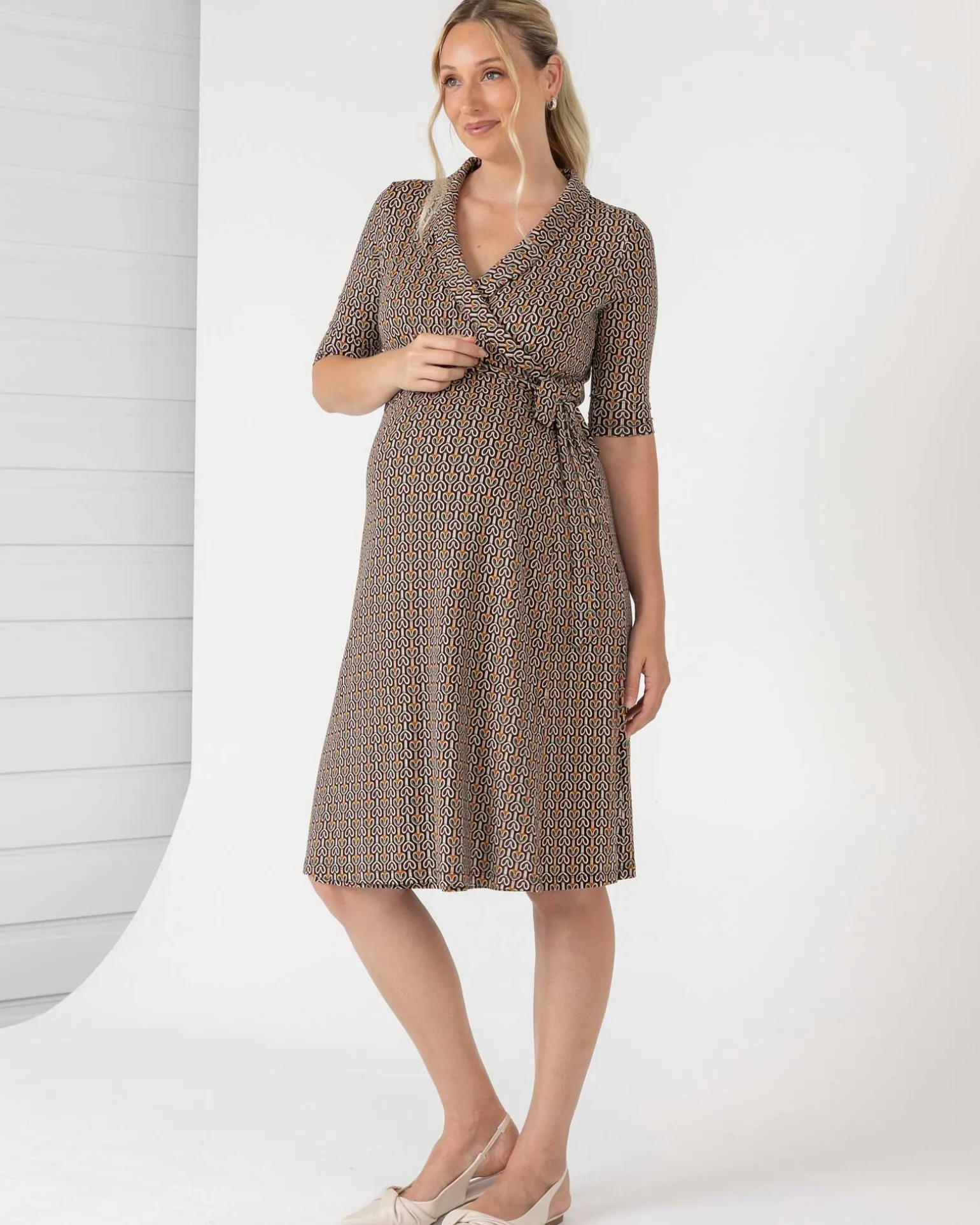 Eve Maternity Classic Wrap Dress in Link Print