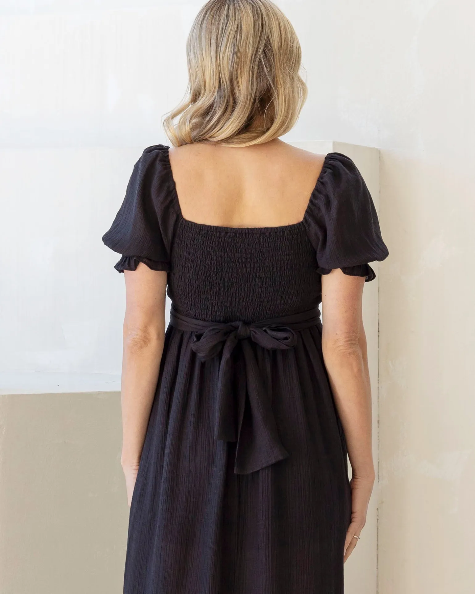 Fabia Reversible Tie Maternity Dress In Black