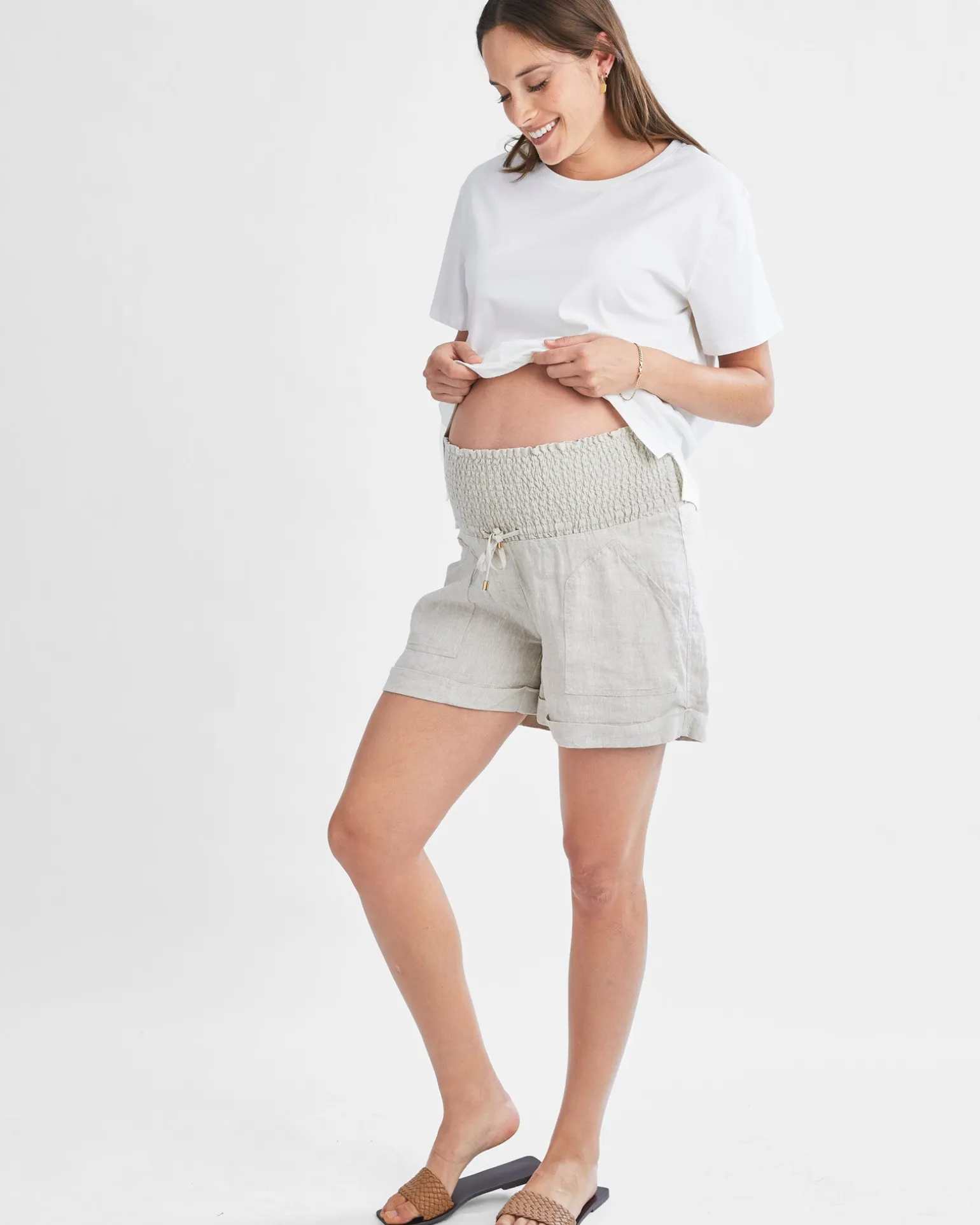 Zola Maternity Linen Shorts In Sand