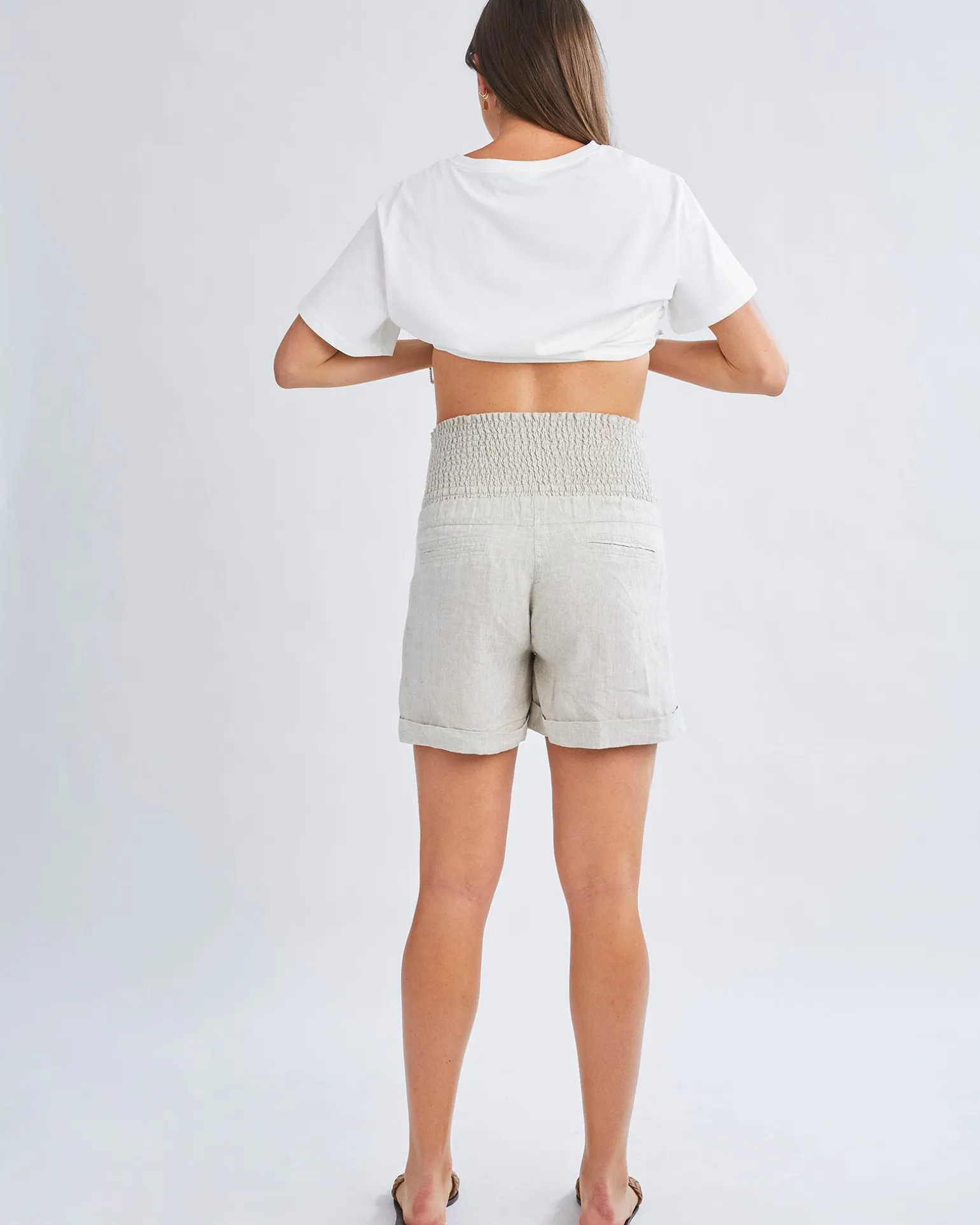 Zola Maternity Linen Shorts In Sand